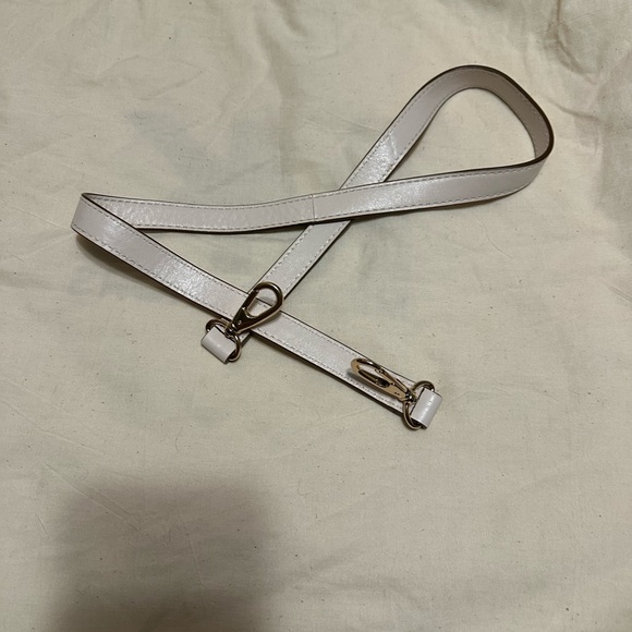 Michael Kors Hand Bag - Picture 16 of 16